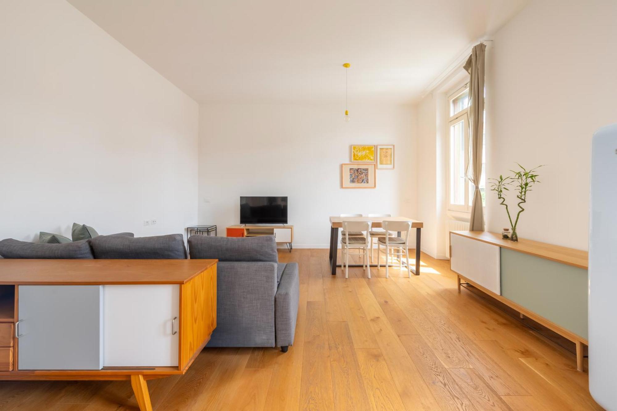 Milano Isola - Bright 2-Room Apartment With Balcony Buitenkant foto